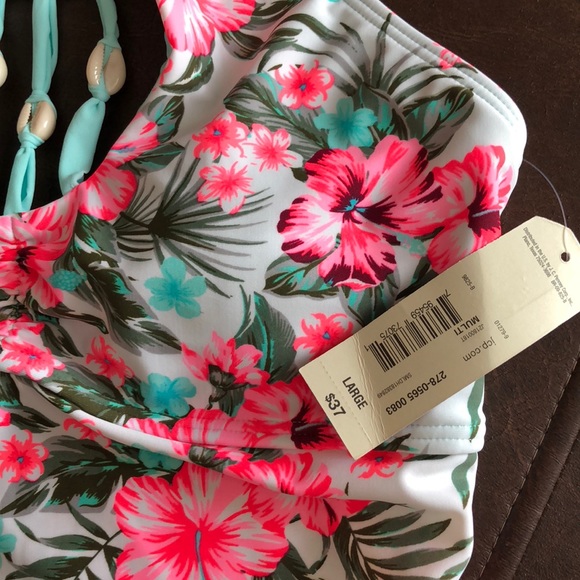 Arizona Floral Tankini Swimsuit Top-Juniors - Picture 4 of 6